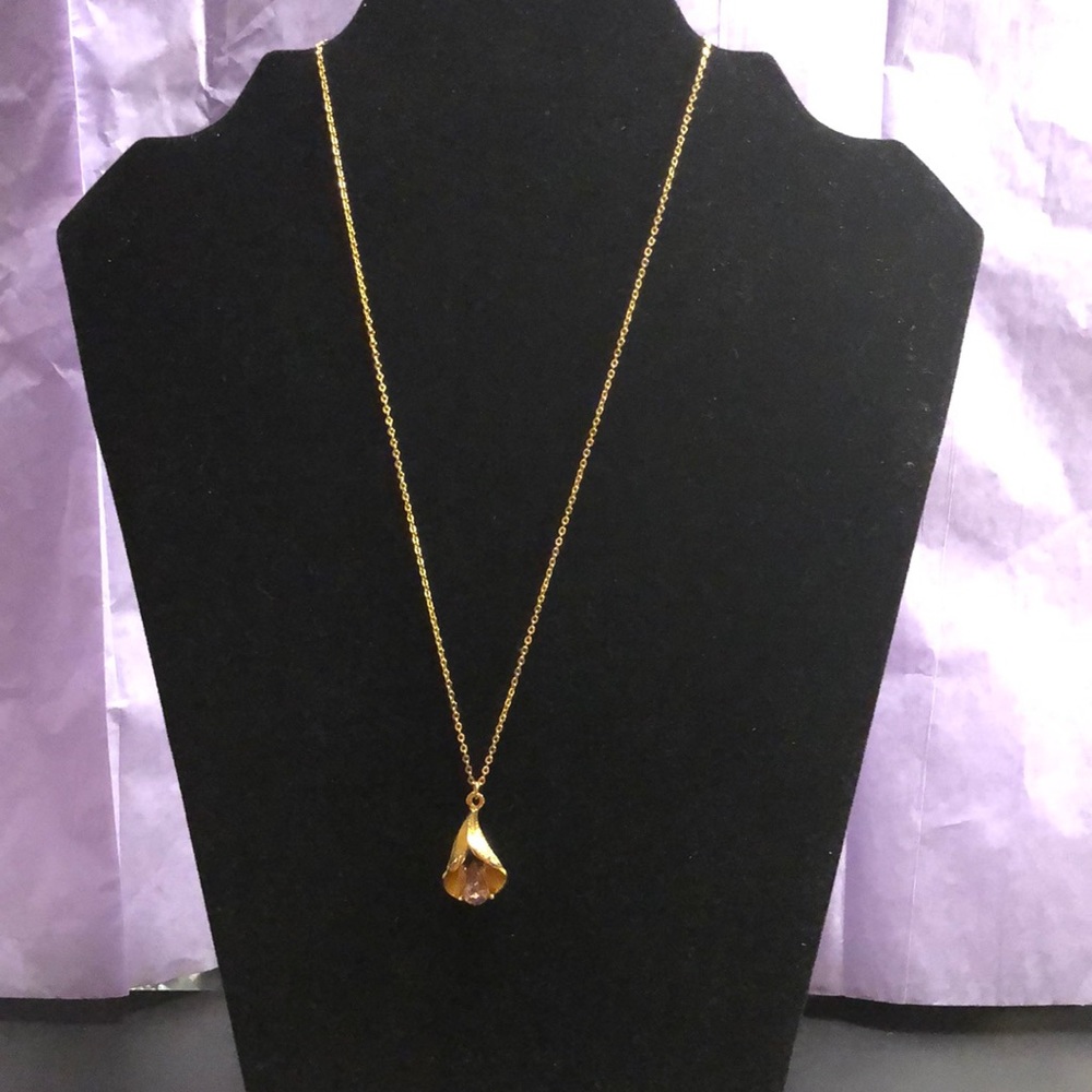Calla Lilly Gold Pendant Vintage Necklace